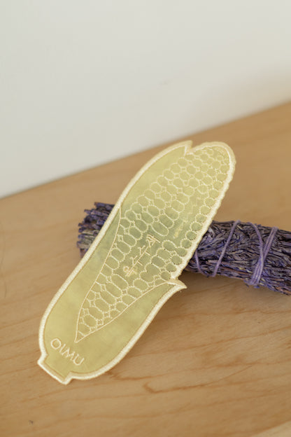 Embroidery bookmark 韓服刺繡書籤 玉米