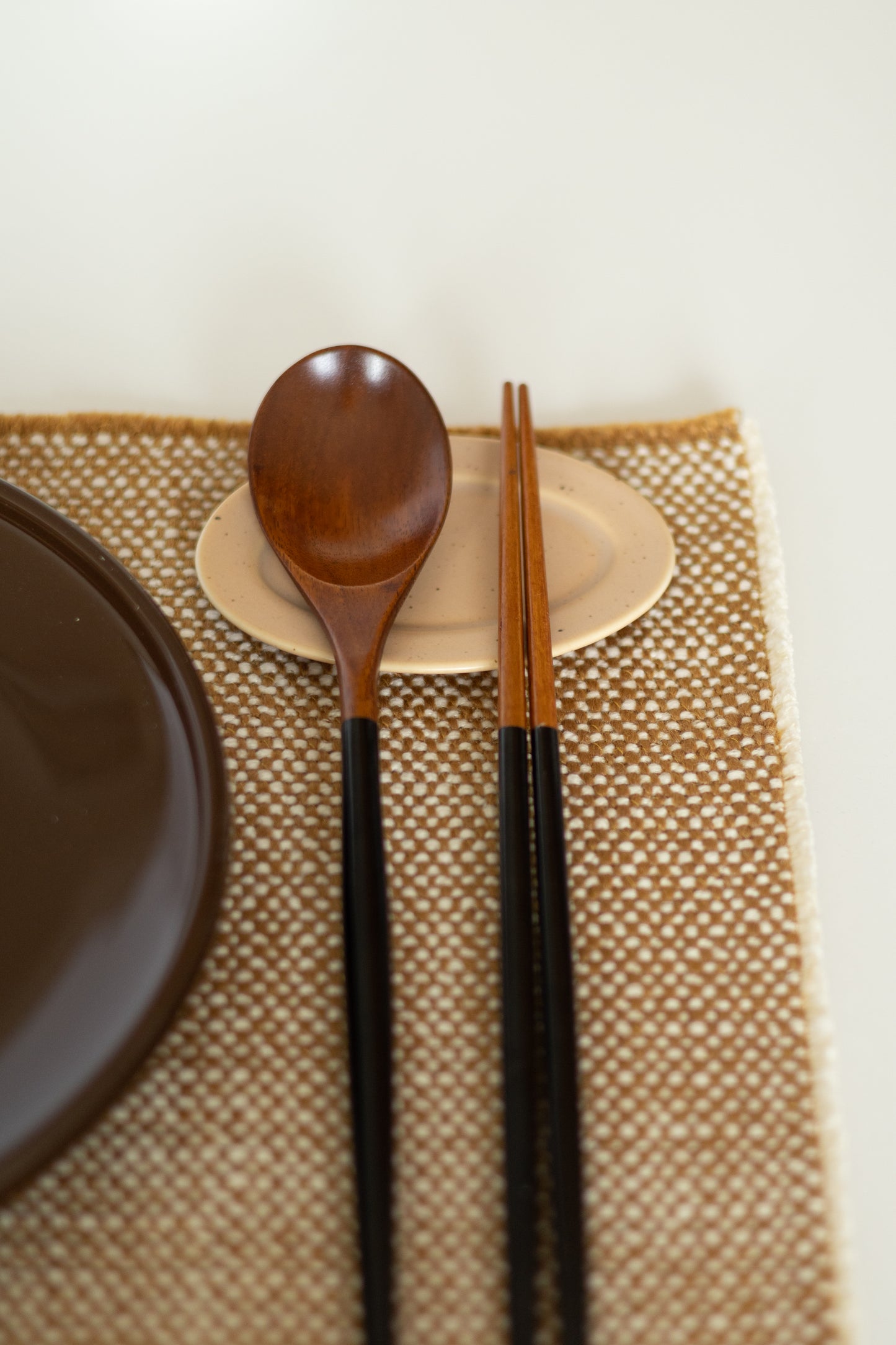 natural lacquered wooden cutlery set