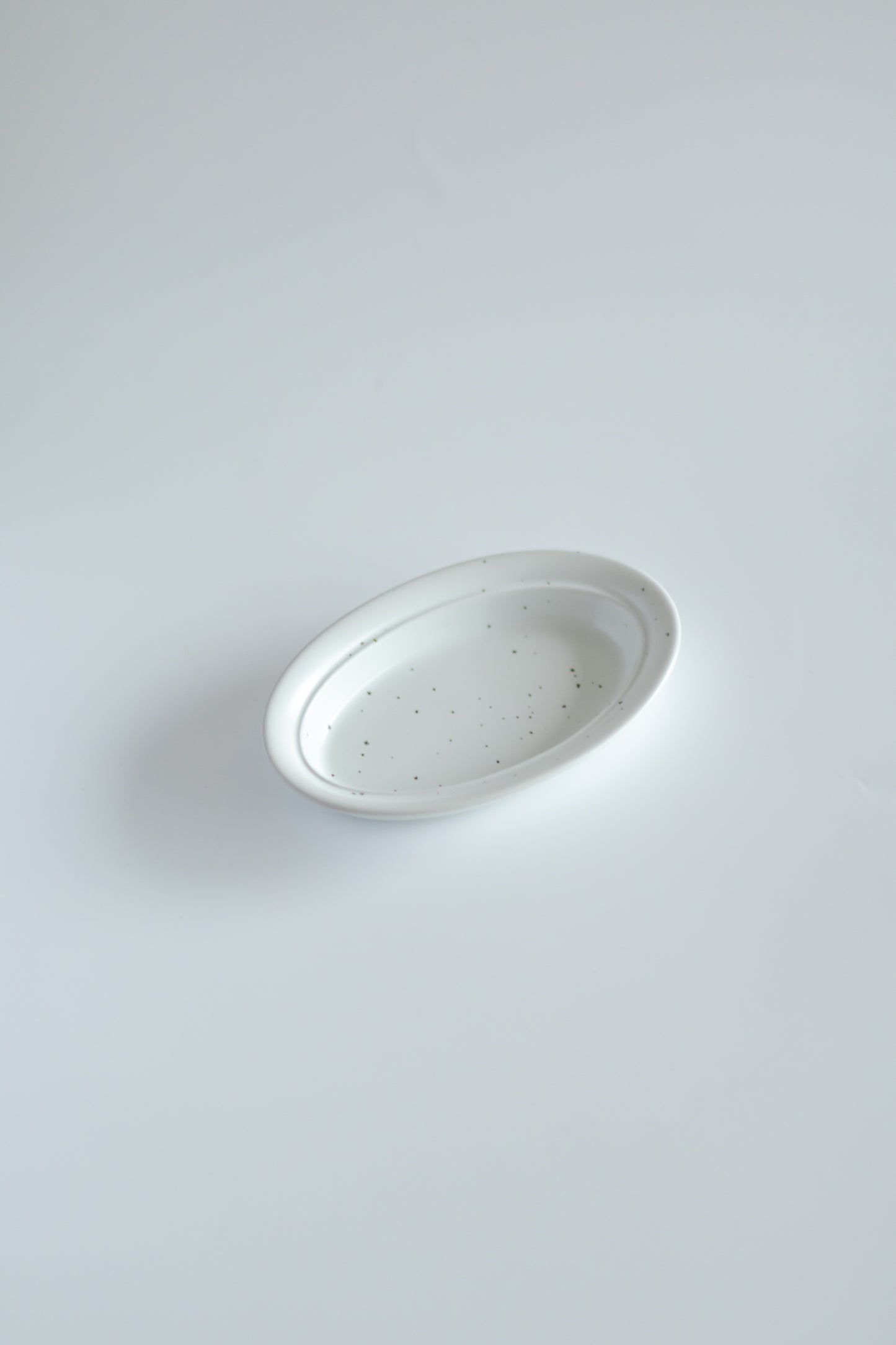 Urban oval side plate 